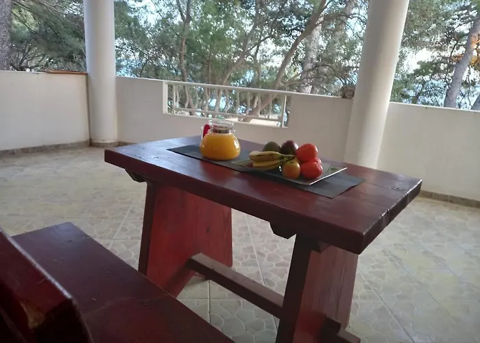 Apartment By The Sea Ivan Dolac - Hvar - 21269 *